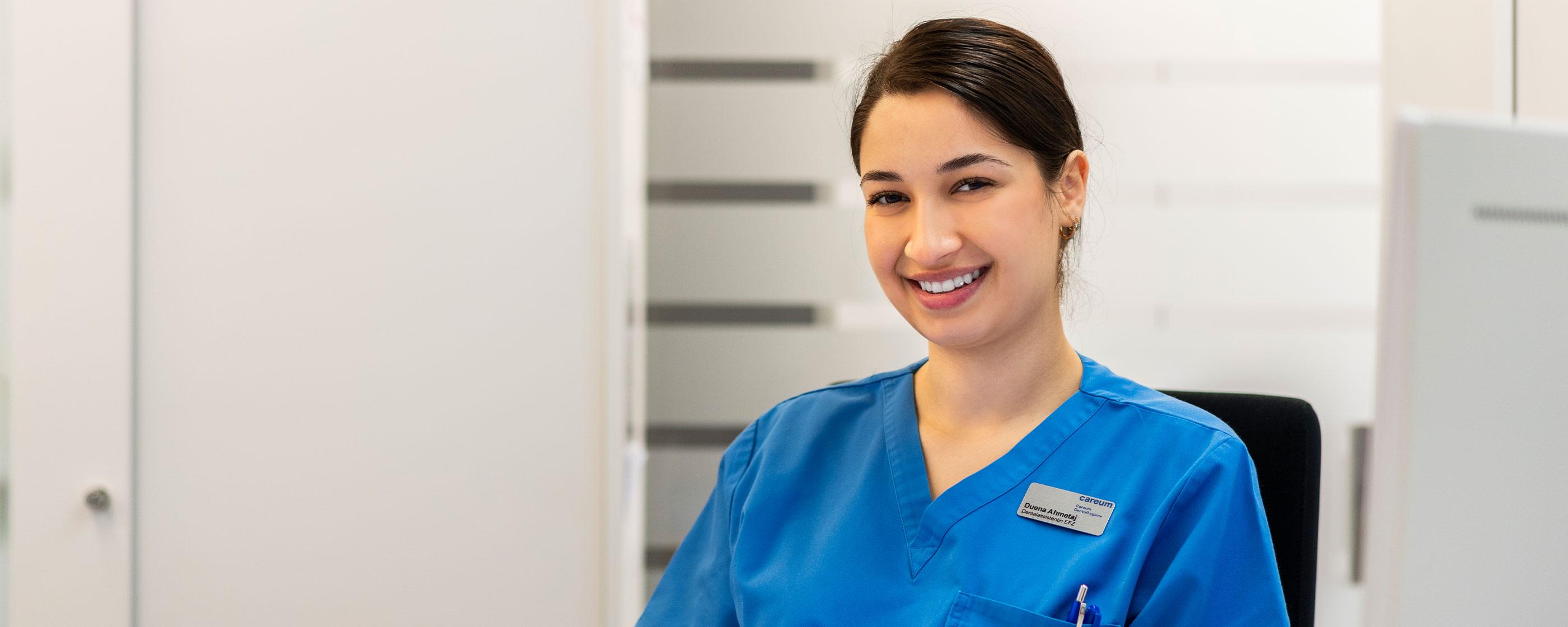 Personen in der Careum Dentalhygiene in Zürich