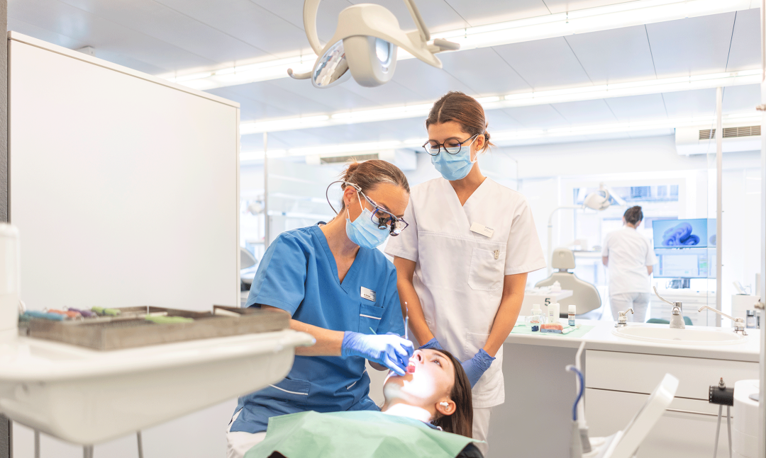 Slider Räume der Careum Dentalhygiene in der Prophylaxeklinik