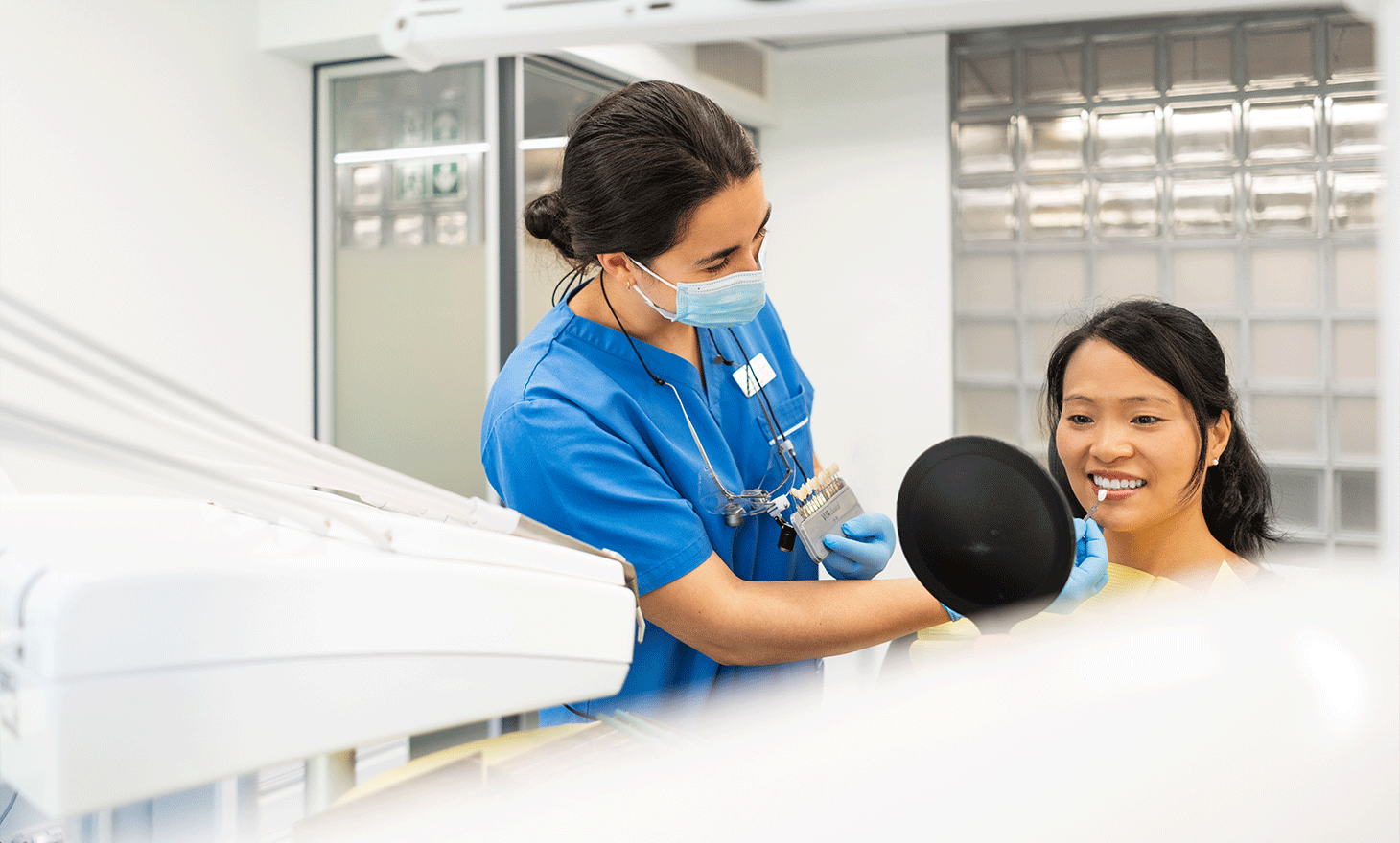 Bleaching ein Angebot der Careum Dentalhygiene